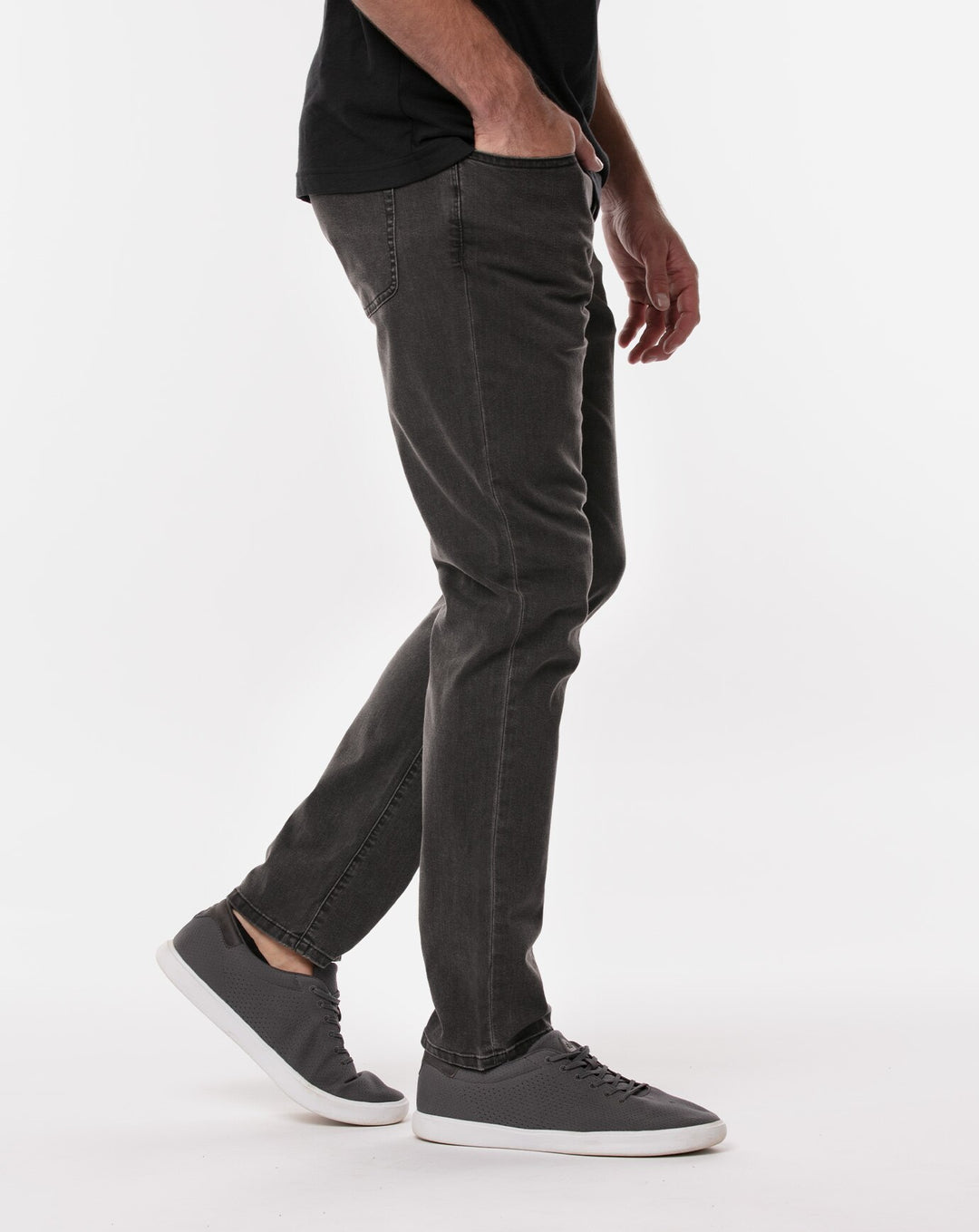 TRAVIS MATHEW MEN'S LEGACY  5 POCKET PANTS - VINTAGE CHARCOAL