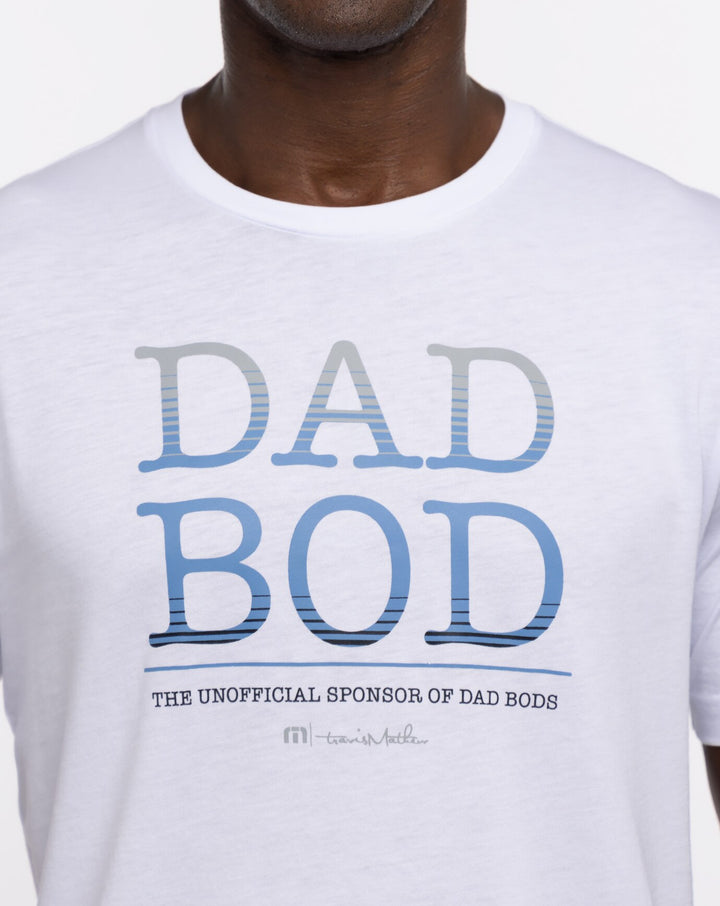 TRAVIS MATHEW MENS DAD BOD 2.0 T-SHIRT - WHITE/BLUE