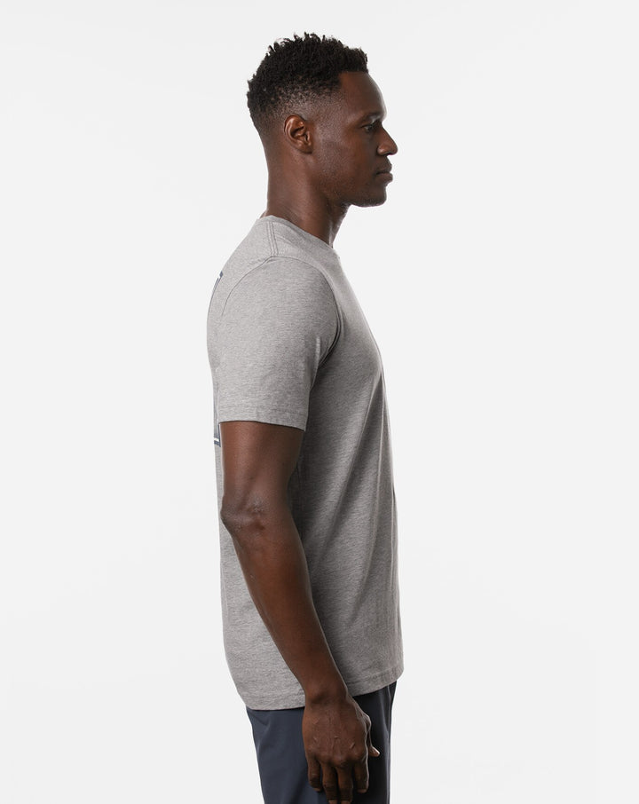 TRAVIS MATHEW MENS SMOOTH SAILING T-SHIRT - HEATHER GREY
