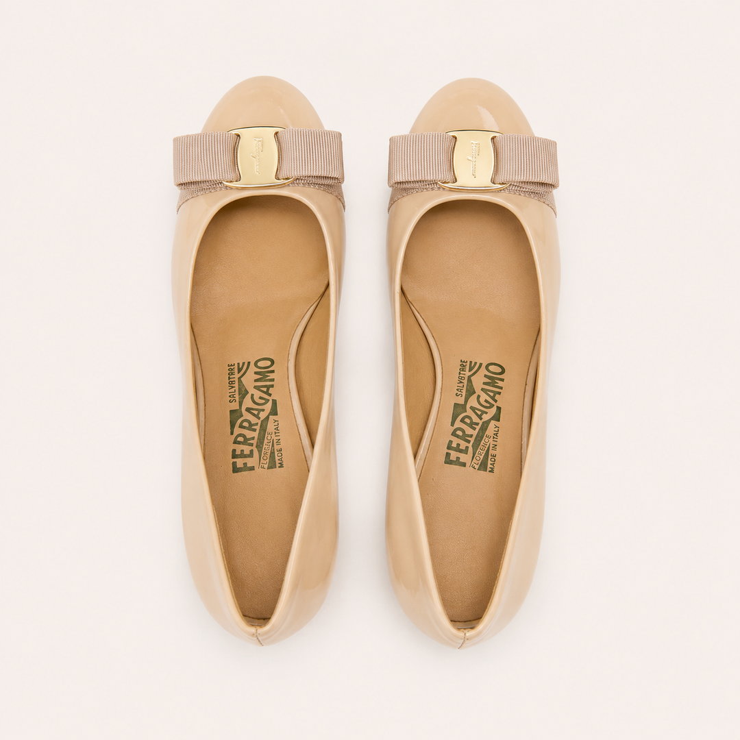 Ferragamo Women's Vara Bow Patent Leather Pumps – NEW BISQUE