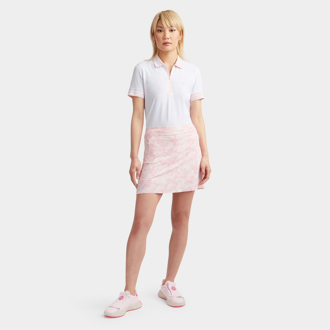 G/FORE WOMEN'S EMBOSSED LOGO CONTRAST QUARTER ZIP TECH PIQUÉ POLO - SNOW