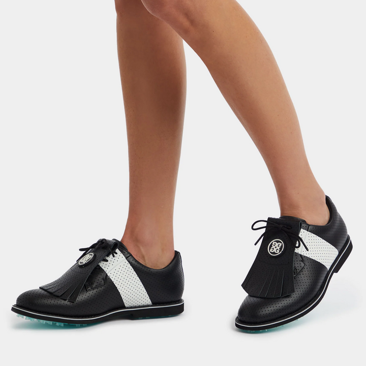 G/FORE WOMEN'S GALLIVANTER PERFORATED LEATHER KILTIE GOLF SHOE - ONYX