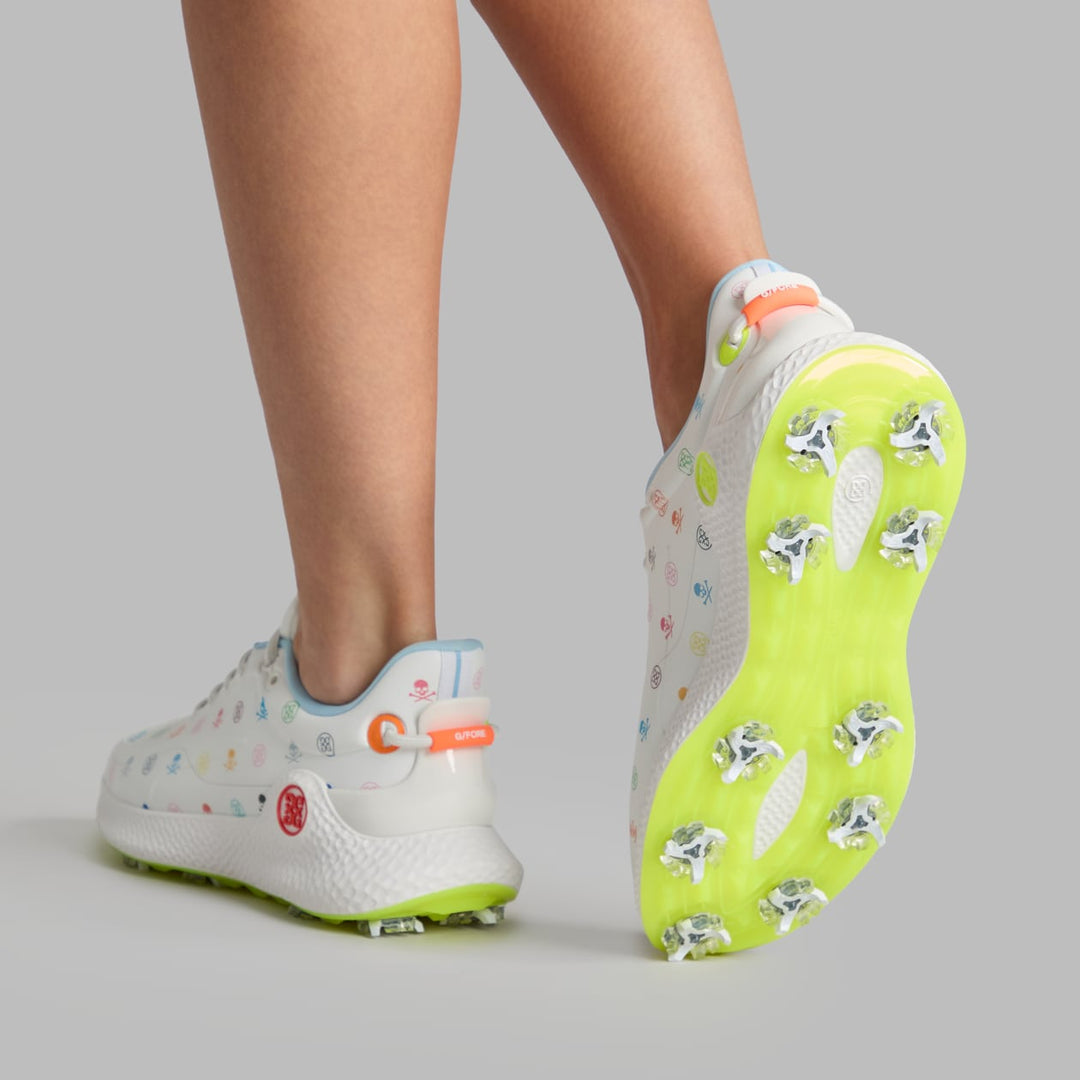 G/FORE WOMEN'S MG4+ O2 G/LOCK SKULLS & TEES GOLF SHOE - SNOW / MULTI