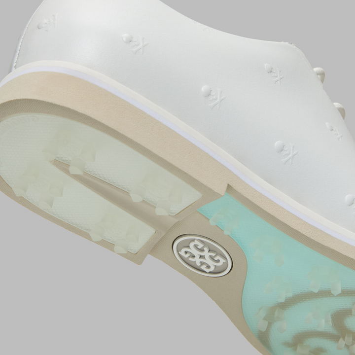 G/FORE WOMEN'S GALLIVANTER STUDDED LEATHER SKULL & TEES GOLF SHOE - SNOW / STONE