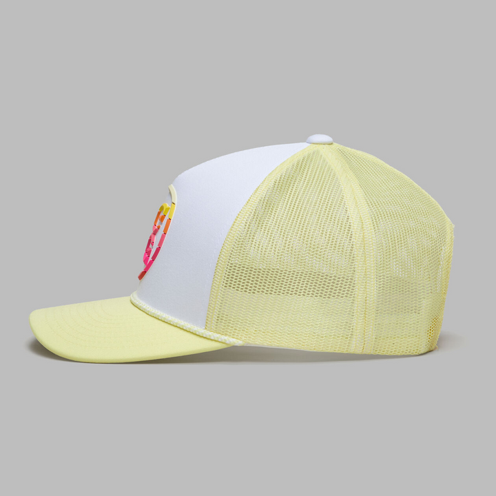 G/FORE MEN'S GRADIENT CIRCLE G'S TRUCKER HAT - SNOW/CANARY