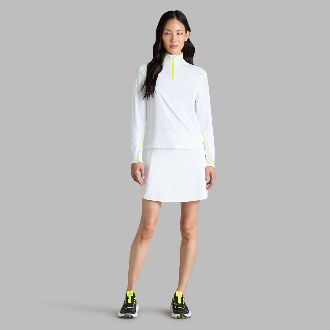 G/FORE WOMENS SUN SHIELD SILKY TECH NYLON QUARTER ZIP PULLOVER - SNOW / ELECTRIC