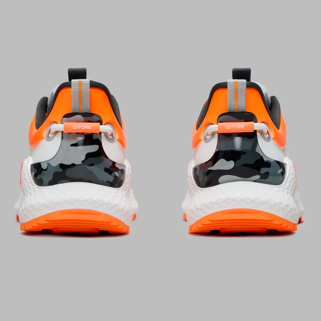 G/FORE MEN'S MG4+ O2 CAMO ACCENT GOLF SHOE - SNOW / SHOCKING ORANGE