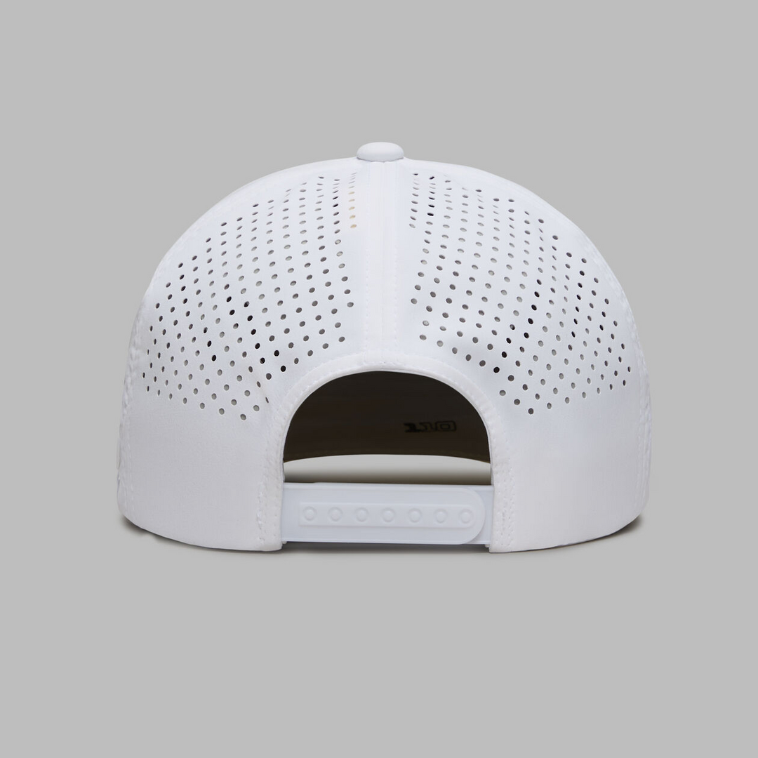 G/FORE MEN'S COUNTRY CLUB MISFIT PERFORATED DELTA HAT -SNOW