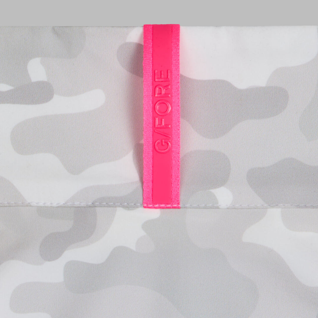 G/FORE MEN'S PARACHUTE CAMO WINDBREAKER - SNOW CAMO