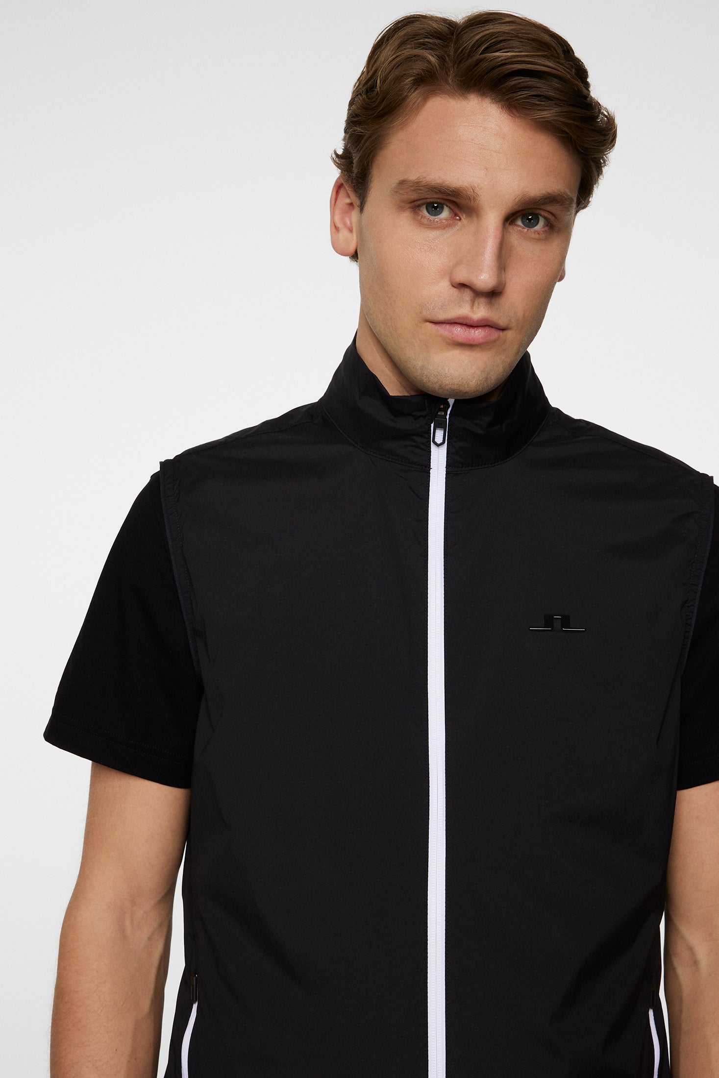 ☆J.Lindeberg Packlight ベスト S J.Lindeberg Men's Ash Light Packable Vest- BLACK