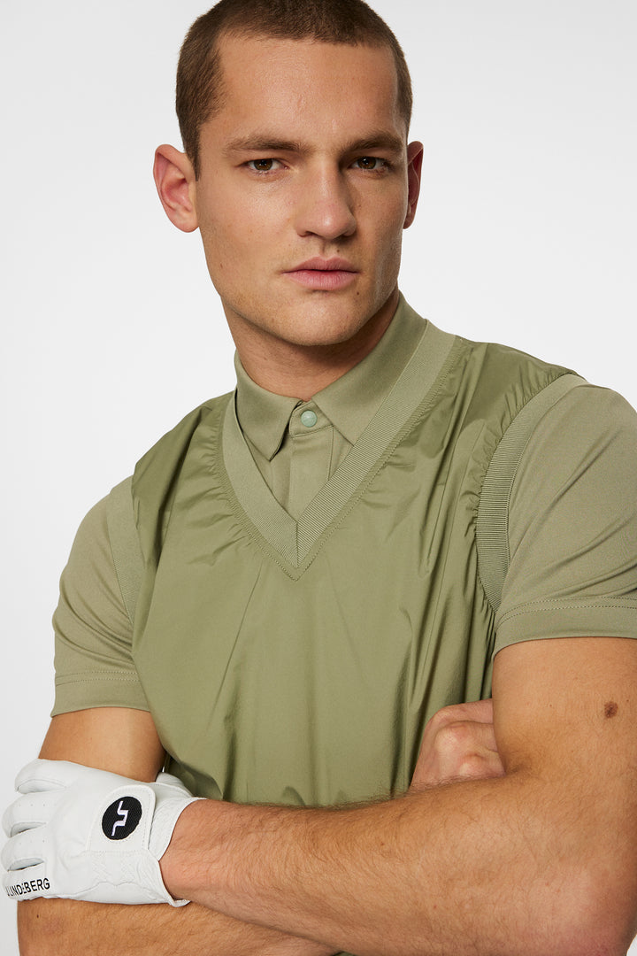 J.Lindeberg Men's Hybrid Vest Windbreaker - OIL GREEN