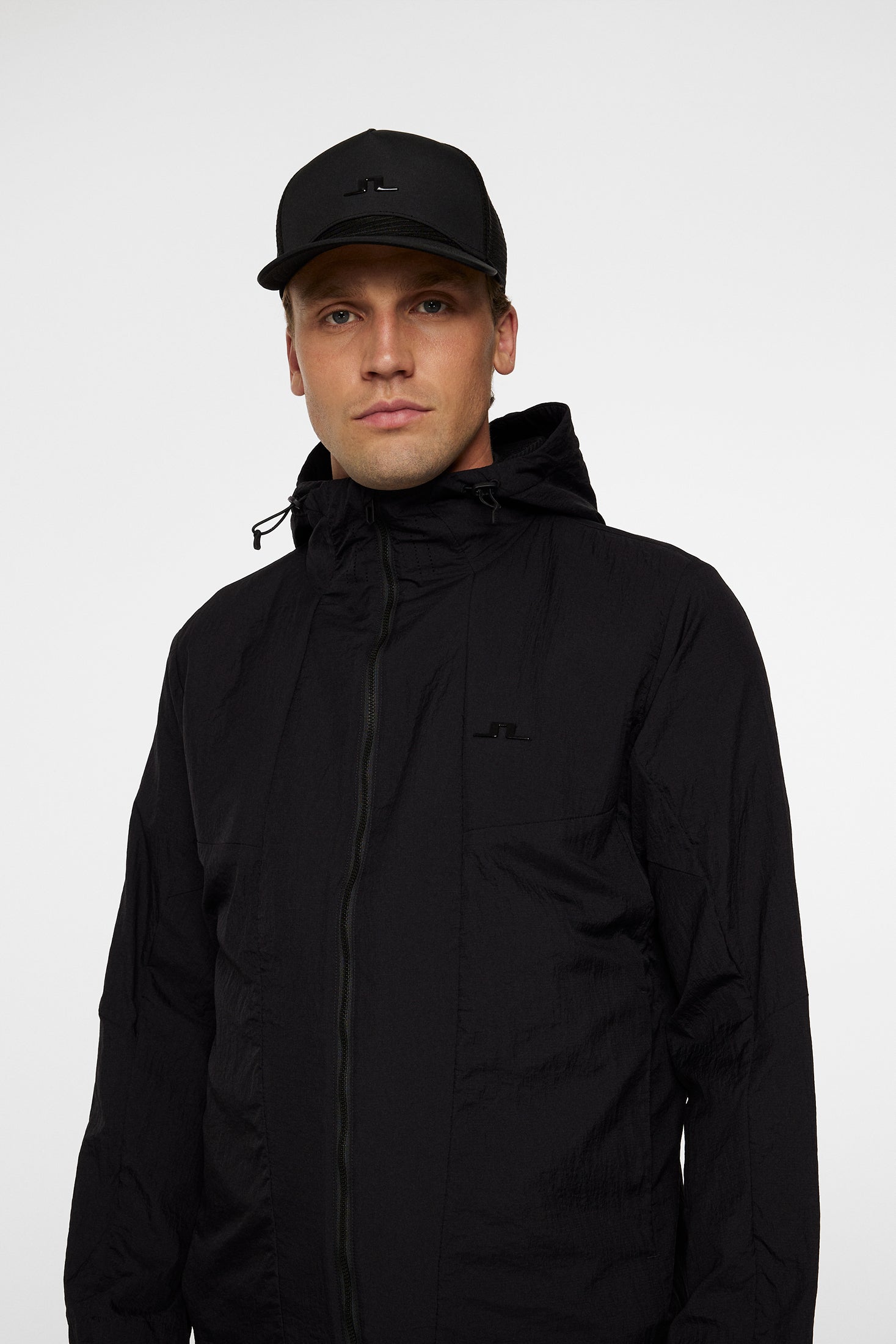 J.Lindeberg Men's DESMOND HOODED Jacket - BLACK | Golf Anything Canada