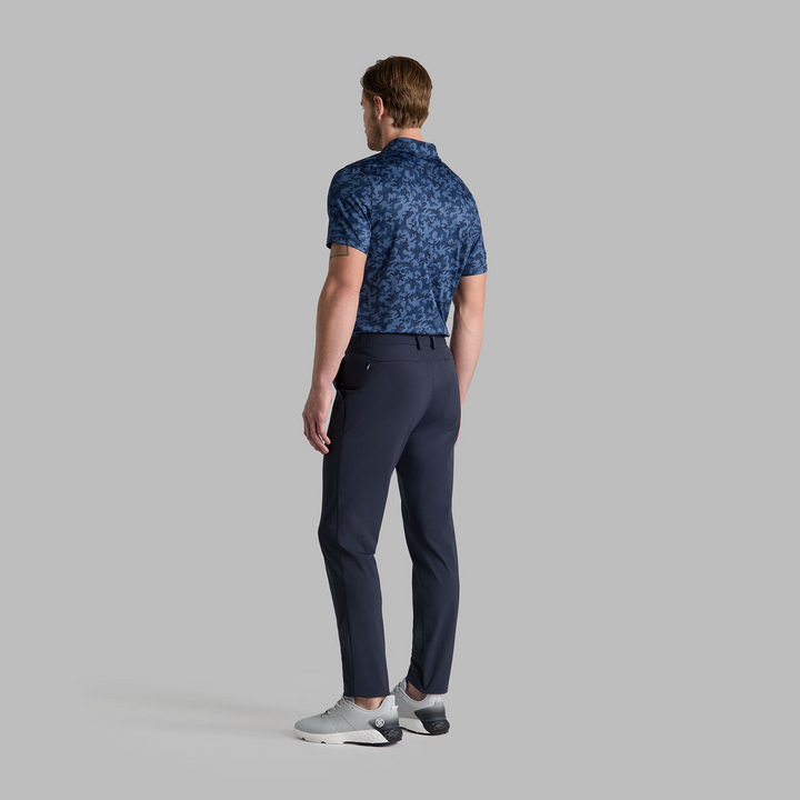 G/FORE MEN'S MAPPED ICON CAMO TECH JERSEY MODERN SPREAD COLLAR POLO - TWILIGHT