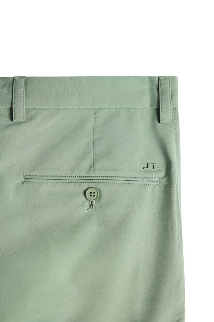 J.Lindeberg Men's Mitch Shorts - HEDGE GREEN
