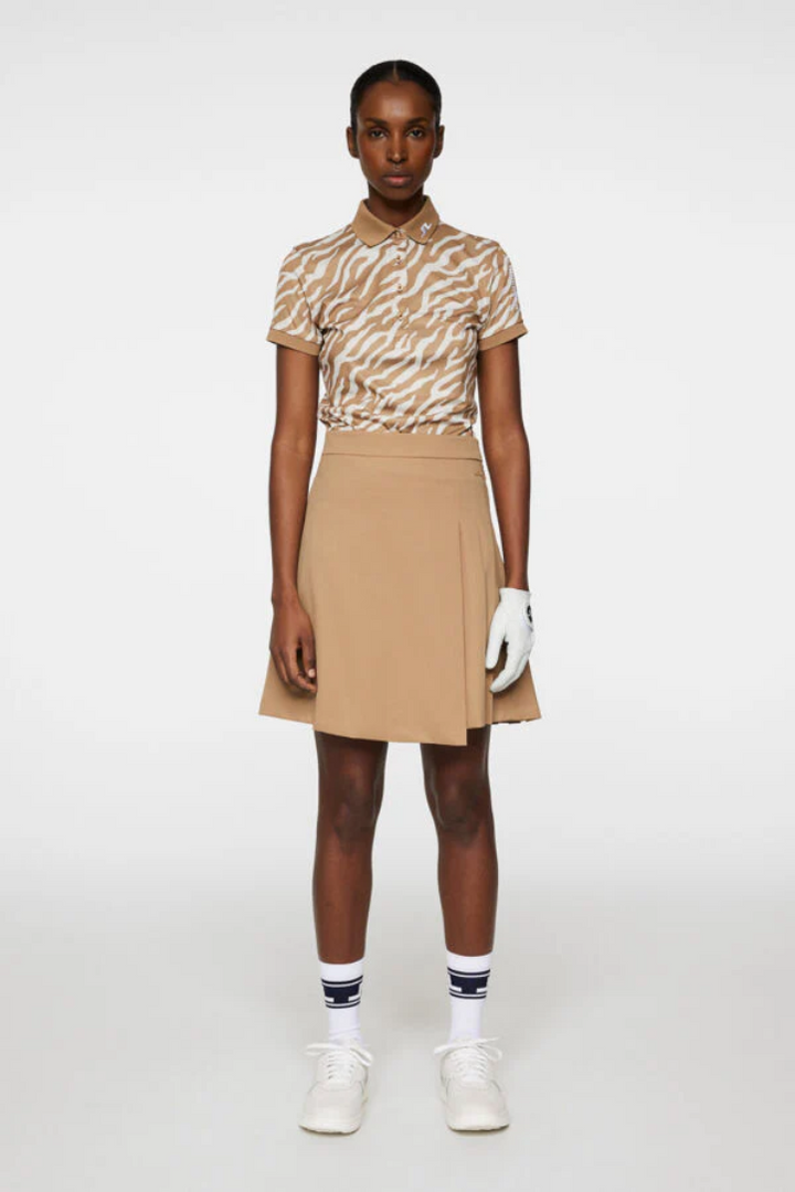J.Lindeberg Women's TOUR TECH PRINT Polo - TOUR TIGERS EYE