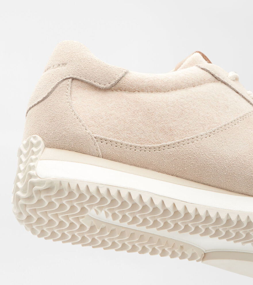 Peter Millar Womens Flora Day Runner - LATTE