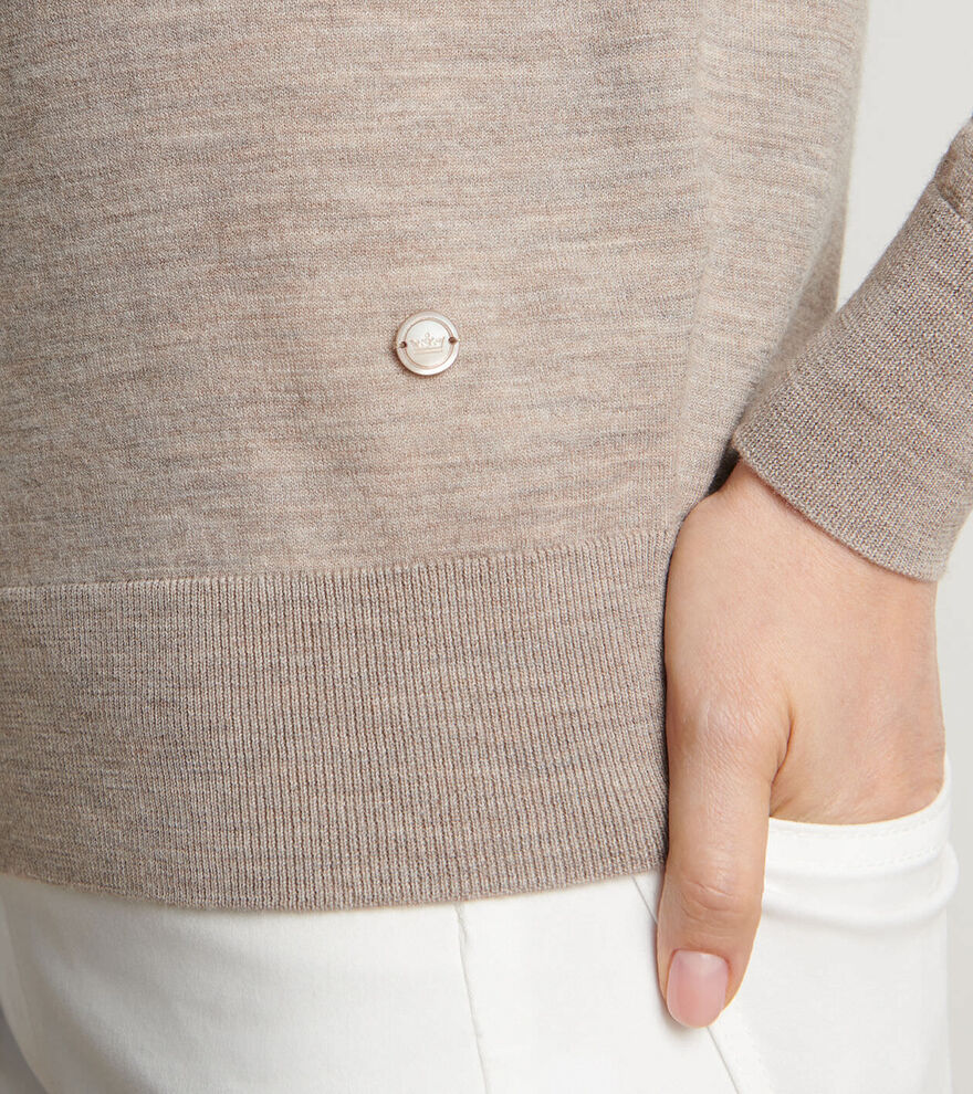 Peter Millar Women's Excursionist Flex V-Neck Sweater - PEBBLE