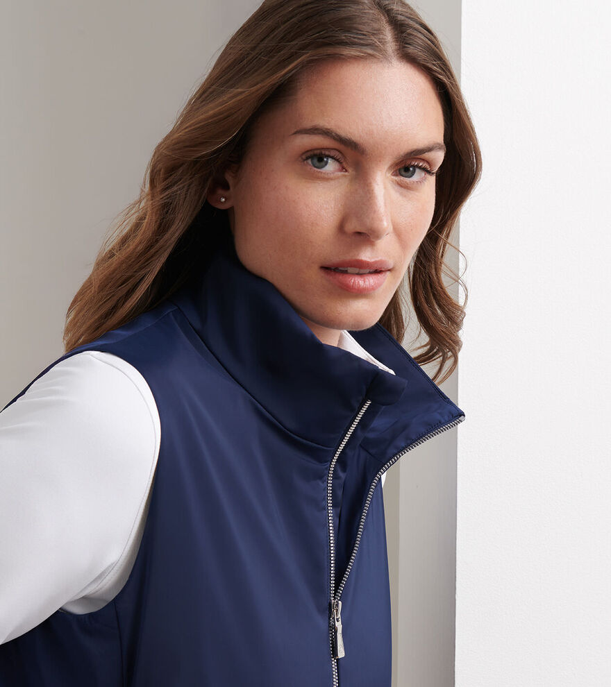 Peter Millar Women's Robinson Insulated Vest - NAVY