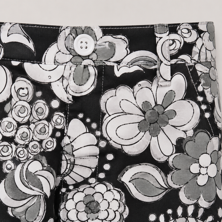 Sport Monaco Men's Slim Fit Multi Floral Print Cotton Shorts - BLACK / CHARCOAL / WHITE