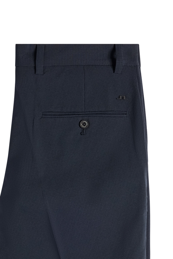 J.Lindeberg Men's Vent Shorts - JL NAVY