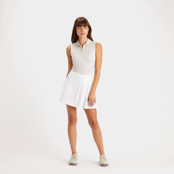 G/FORE WOMEN'S LUXE SIDE PLEAT 4 WAY STRETCH TWILL SKORT - SNOW