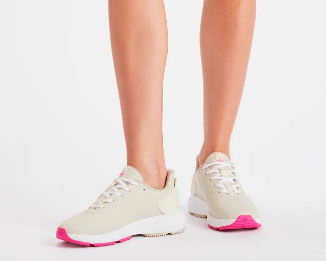 G/FORE WOMEN'S MG4+ SPIKELESS GOLF SHOE - STONE